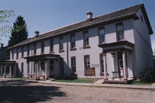 alt