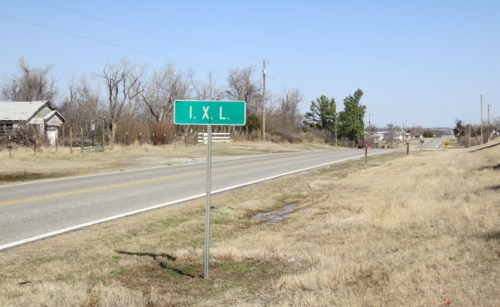 alt