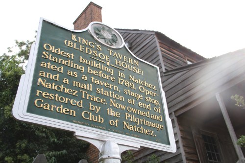 Historical marker for King's Tavern in Natchez, the oldest building, established before 1789, now restored by a local garden club.