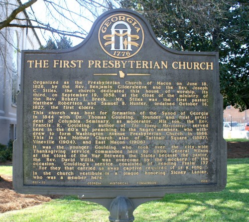 Historic marker for the First Presbyterian Church of Macon, Georgia, detailing its founding and early history.