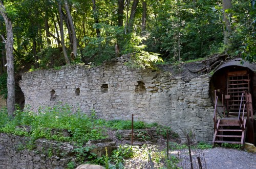 alt
