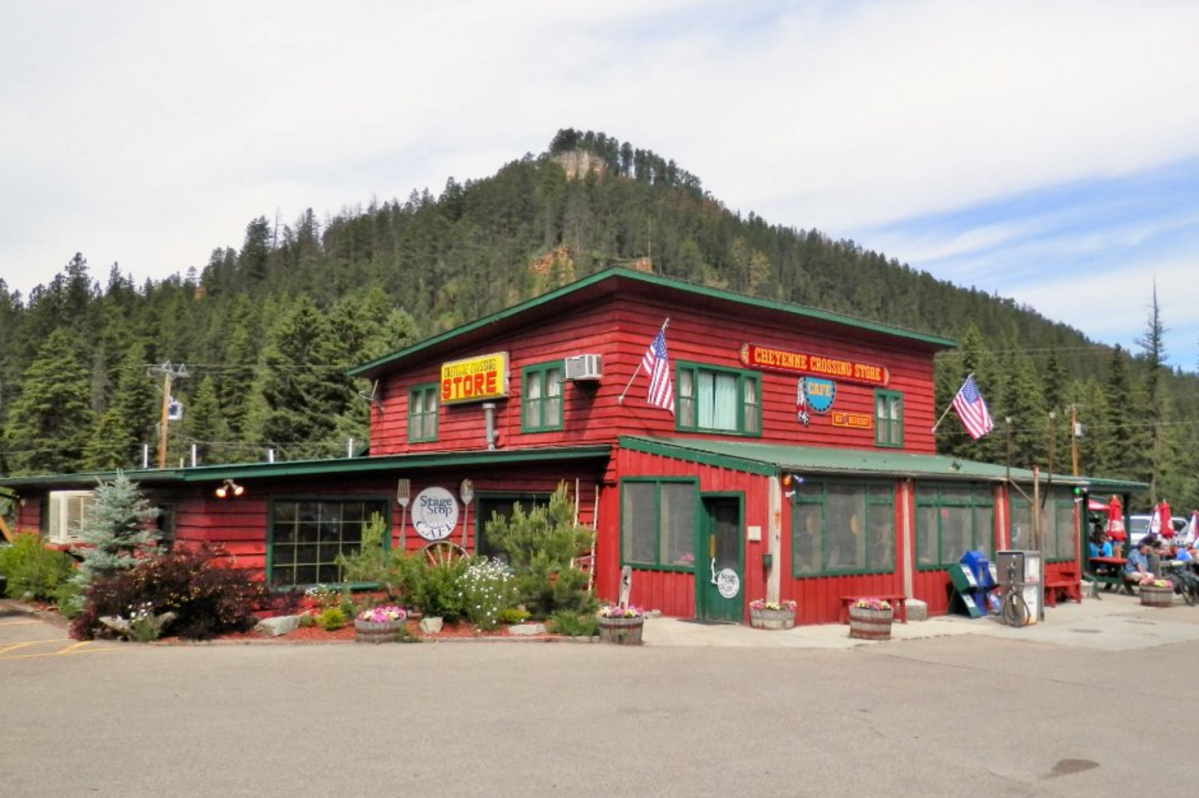 8 Of The Most Unique Places To Eat In South Dakota