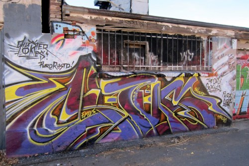 alt