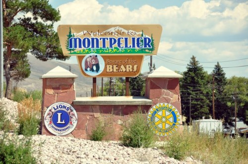 Welcome sign for Montpelier, featuring "Beware of the Bears" and logos for Lions and Rotary clubs.