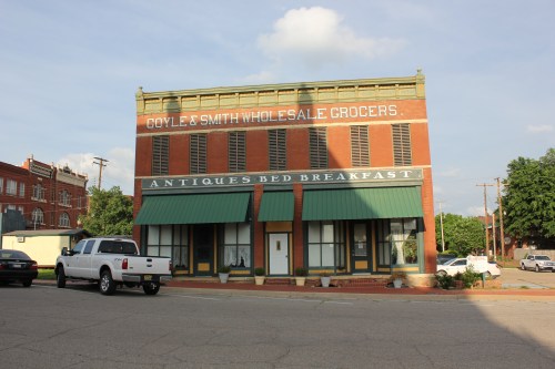 alt