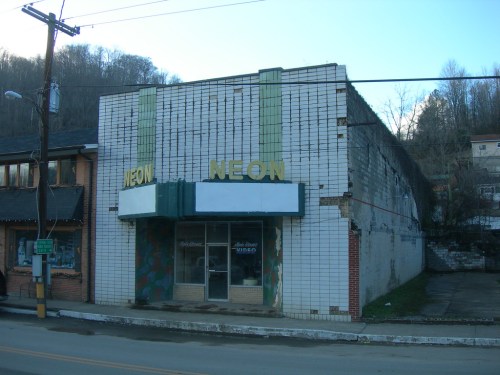 alt