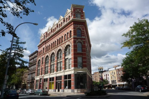 alt