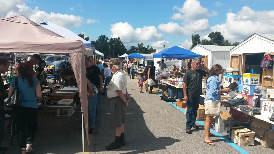 Uncover Hidden Gems At 9 Of The Best Flea Markets In Maryland