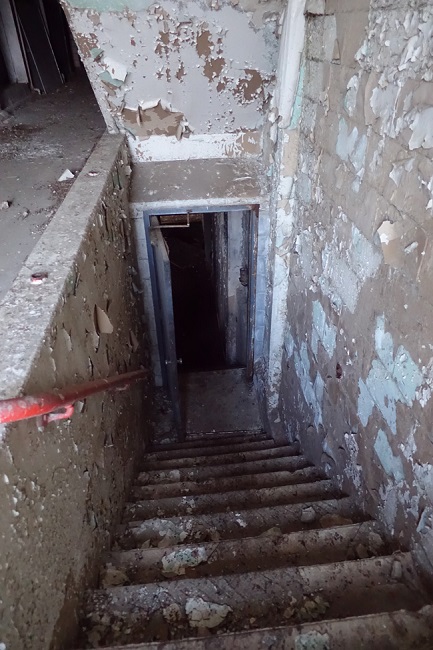 22 Photos Of An Abandoned Slaughterhouse In Nebraska