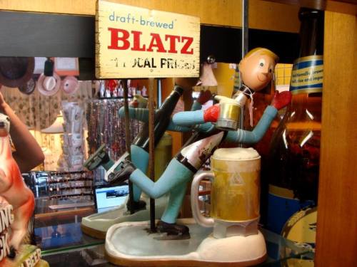 alt