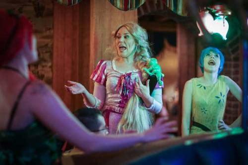 alt