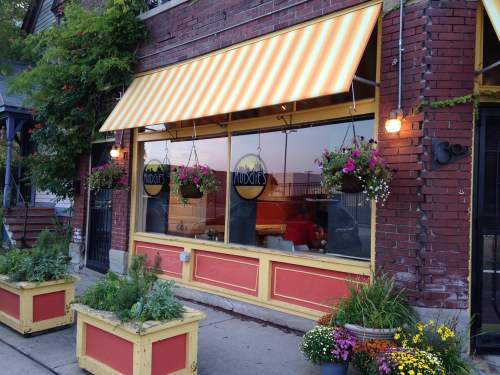 alt