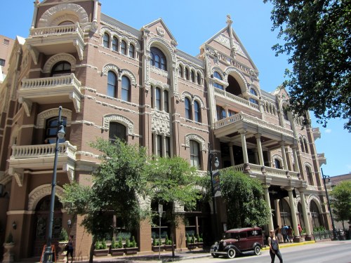 alt
