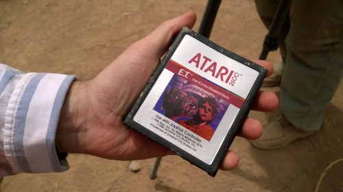 alt