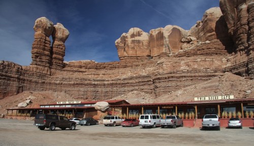 alt