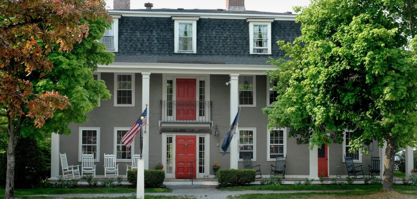 The Oldest Bar In New Hampshire Has A Fascinating History