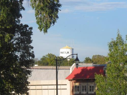 alt