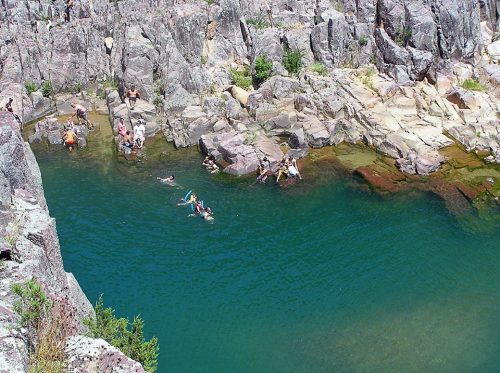 alt