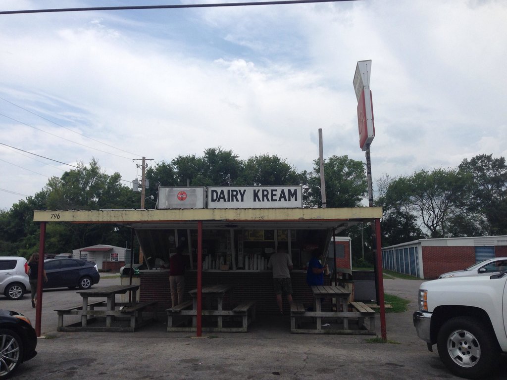 It’s Impossible Not To Love This Classic Mississippi Dairy Bar With Old