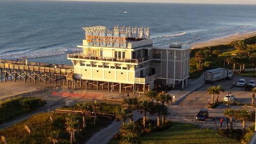 alt
