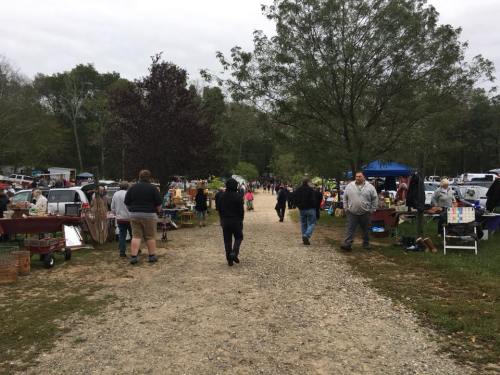 Mansfield Flea Market Is An Unforgettable Treasure Hunt