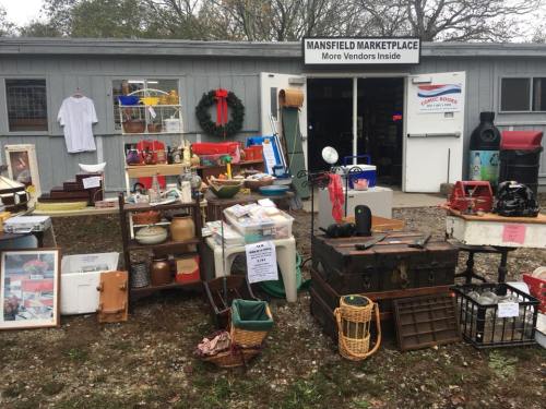 Mansfield Flea Market Is An Unforgettable Treasure Hunt