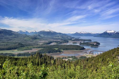 The World's Largest Zip Rider Is Right Here In Alaska