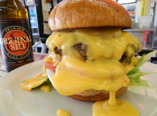 alt