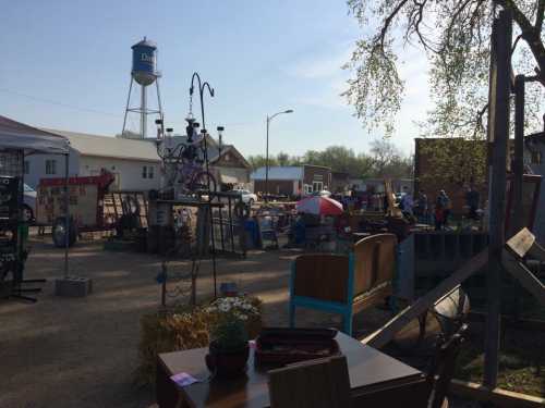 Everyone In South Dakota Should Visit This Epic Flea Market At Least Once