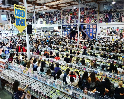The Largest Music Store In Southern California Is Amoeba Music