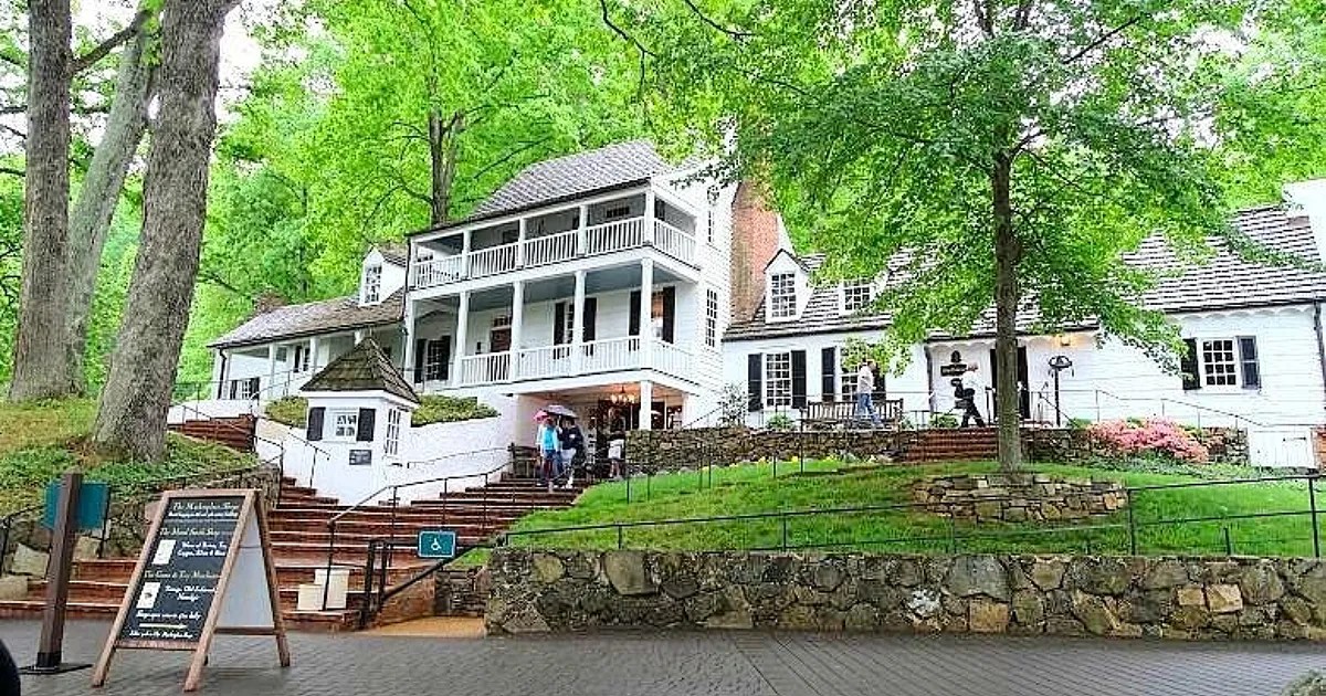 Michie Tavern