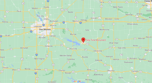Map showing the location of Tulip Time Monument near Knoxville, Iowa, with surrounding towns and highways.