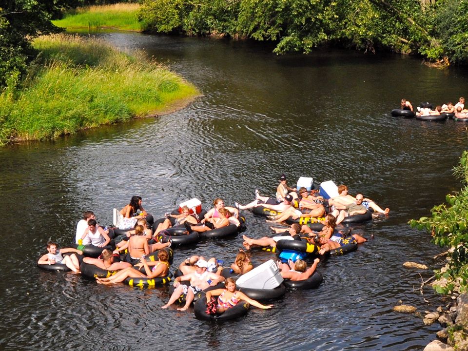 10 Of The Best Places For Lazy River Tubing In Wisconsin