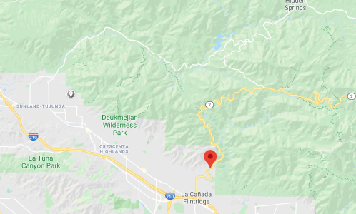 Map showing La Cañada Flintridge area, with a red marker indicating a specific location near the mountains.