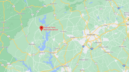 Map showing the location of Sunrise Farm Bed & Breakfast near Greenville, South Carolina, surrounded by green areas.