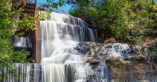 A sunny day at Dunn's Falls in Enterprise, Mississippi
