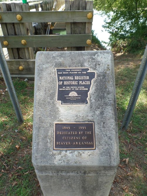 Plaque marking property on the National Register of Historic Places, dedicated by the citizens of Beaver, Arkansas.