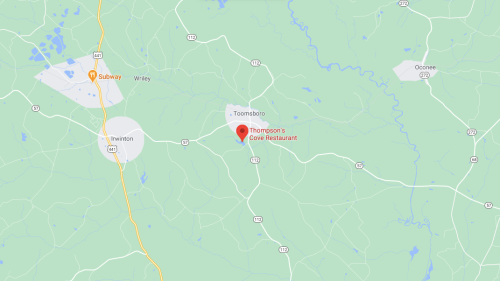 Map showing the location of Thompson's Cove Restaurant near Toombsboro, Georgia, with nearby landmarks and roads.