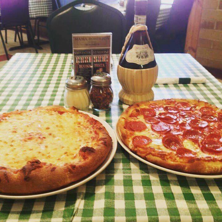 Mama Roberto's Pizza & Pasta - Pizza restaurant in Mentor, OH