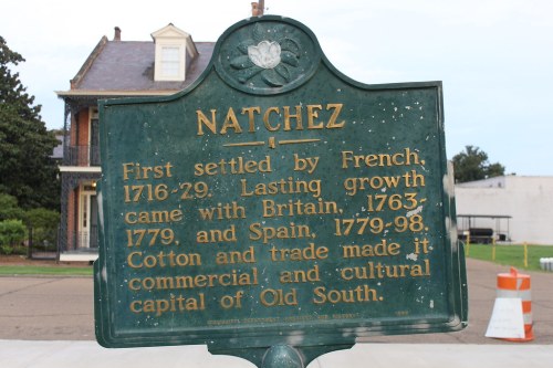 Historical marker for Natchez, detailing its settlement and significance in the Old South's commerce and culture.