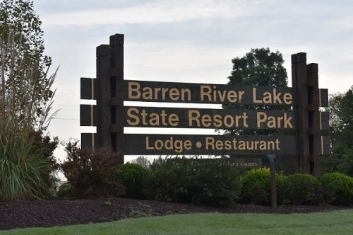 Sign for Barren River Lake State Resort Park, featuring "Lodge" and "Restaurant" in bold letters.