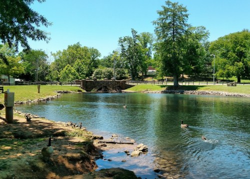 Spring Park In Alabama: Little-Known Park That's Perfect For A Day Trip