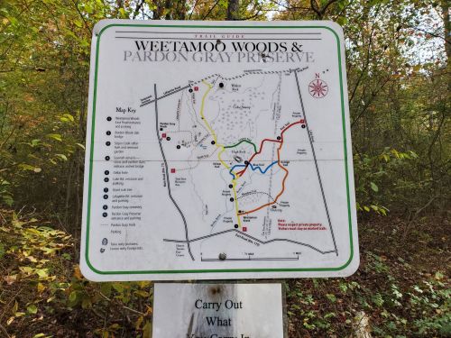 Map of Weetamoo Woods & Pardon Gray Preserve, showing trails and features in a wooded area.