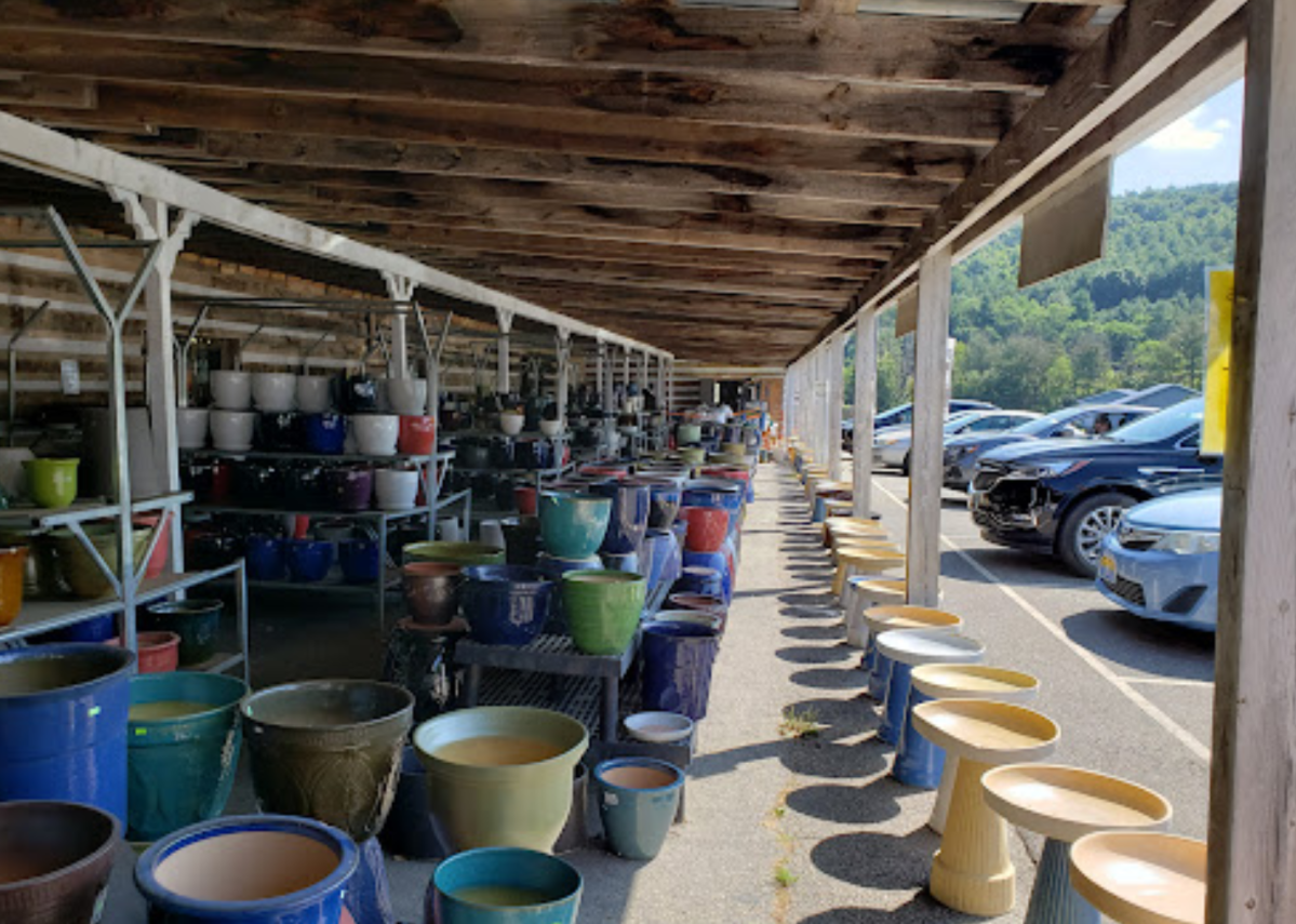 Fancy Gap Pottery And Fabric Outlet: Giant Fabric Warehouse In Virginia