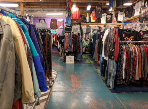 THE HOUSE OF VINTAGE House Of Vintage Is 13,000 Square Feet Of Treasures In Portland