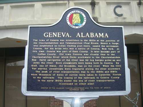 Sign about Geneva, Alabama, detailing its history and significance as a river transportation hub in the 1800s.