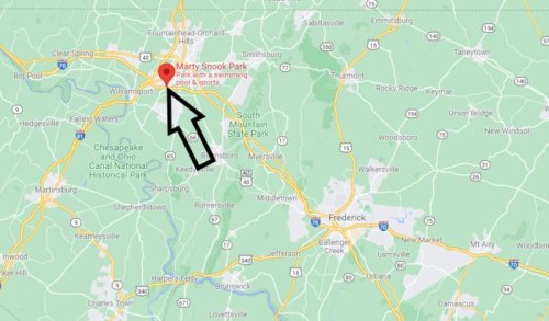 Map showing the location of Marty Snook Park, marked with a red pin and an arrow pointing to it.