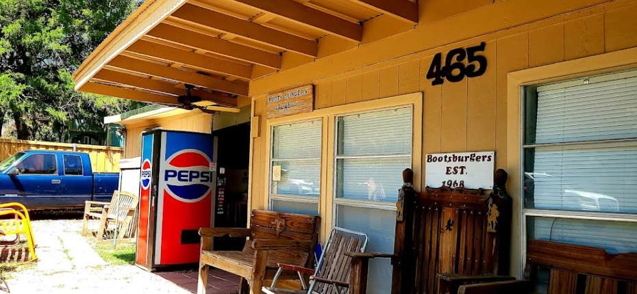 This Old Fashioned Walk-Up Burger Joint Has Been A Texas Favorite Since ...