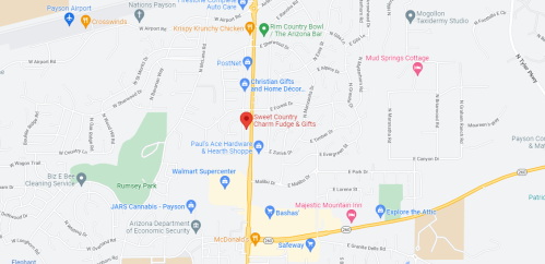 Map showing the location of Sweet Country Charm Fudge & Gifts in Payson, Arizona, near various shops and landmarks.