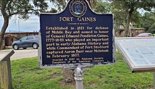 Historical marker for Fort Gaines, established in 1821, honoring General Edmund Pendleton Gaines and Aaron Burr's capture.